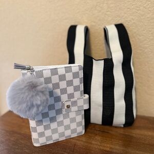 Agenda Planner and Mini Stripe Tote